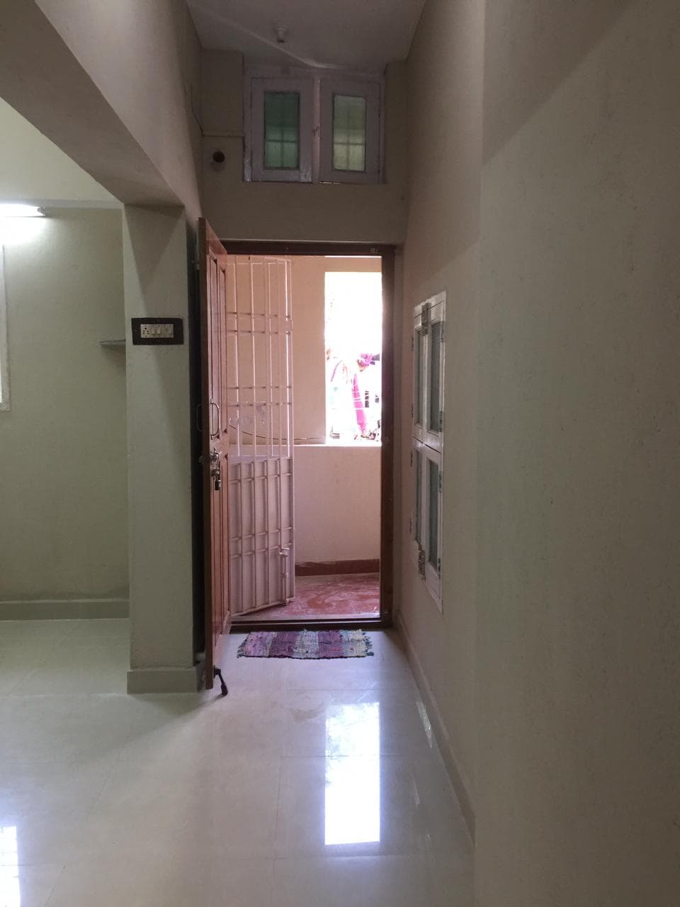 Casa Windsor - Ambattur