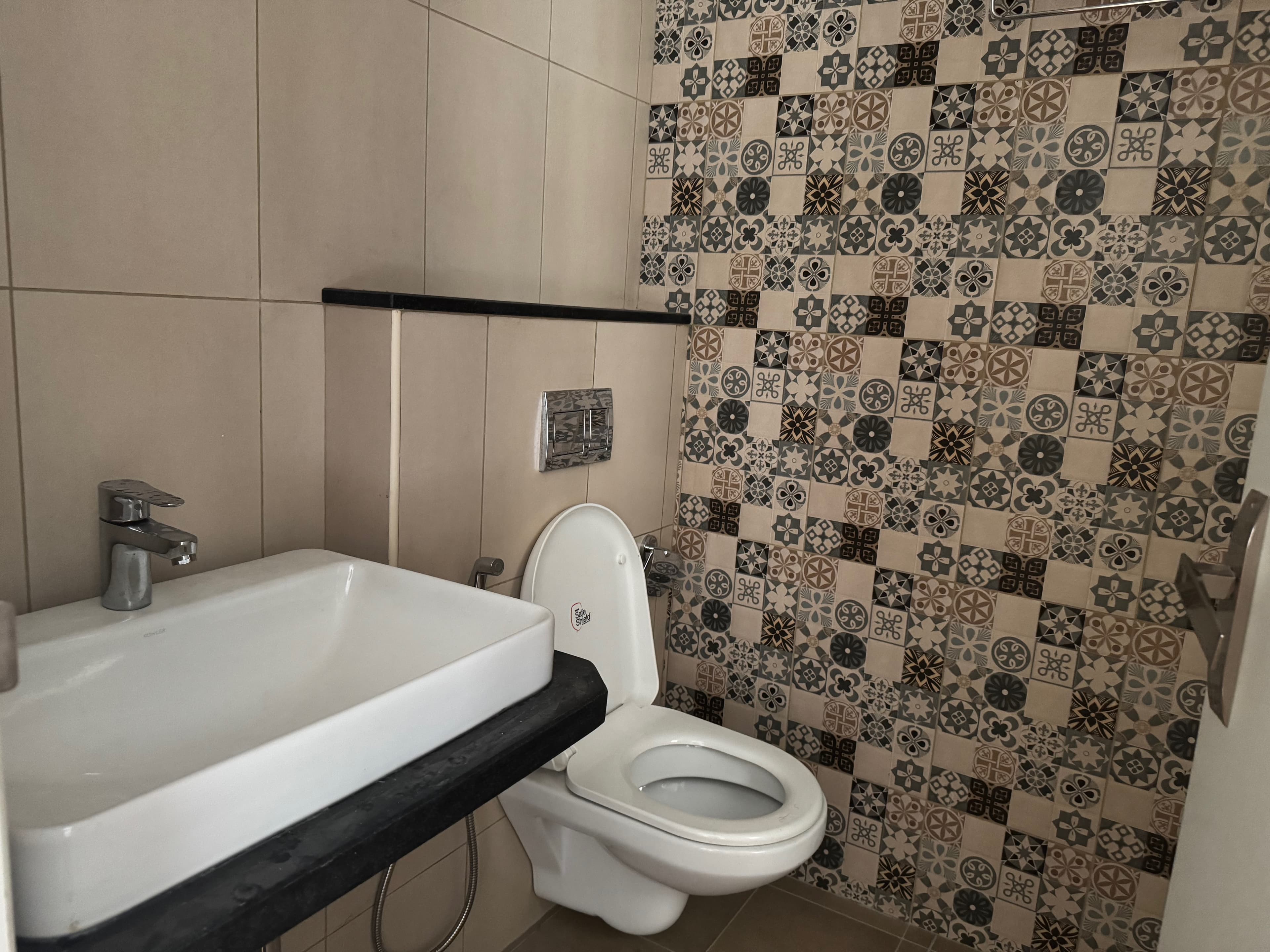 2 BHK Apartment for Rent in Maduravoyal 2