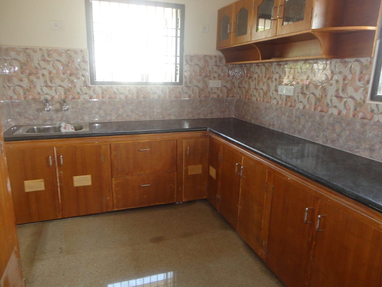 2 BHK Apartment for Rent in Puzhuthivakkam 4
