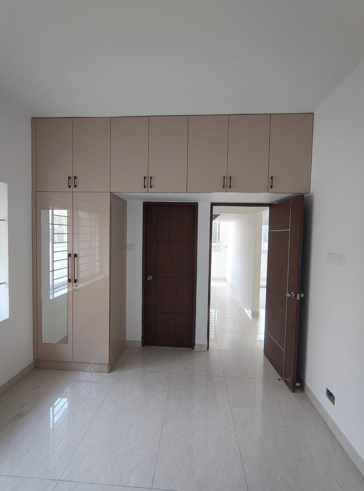 3 BHK Apartment for Rent in Virugambakkam 2